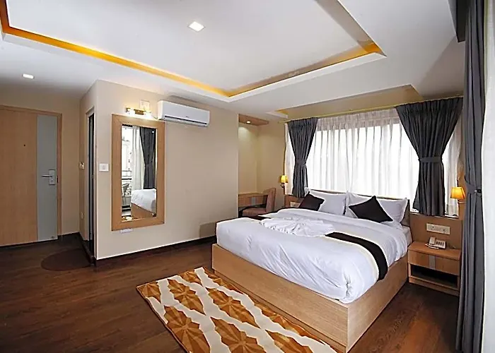 Divine Hotel